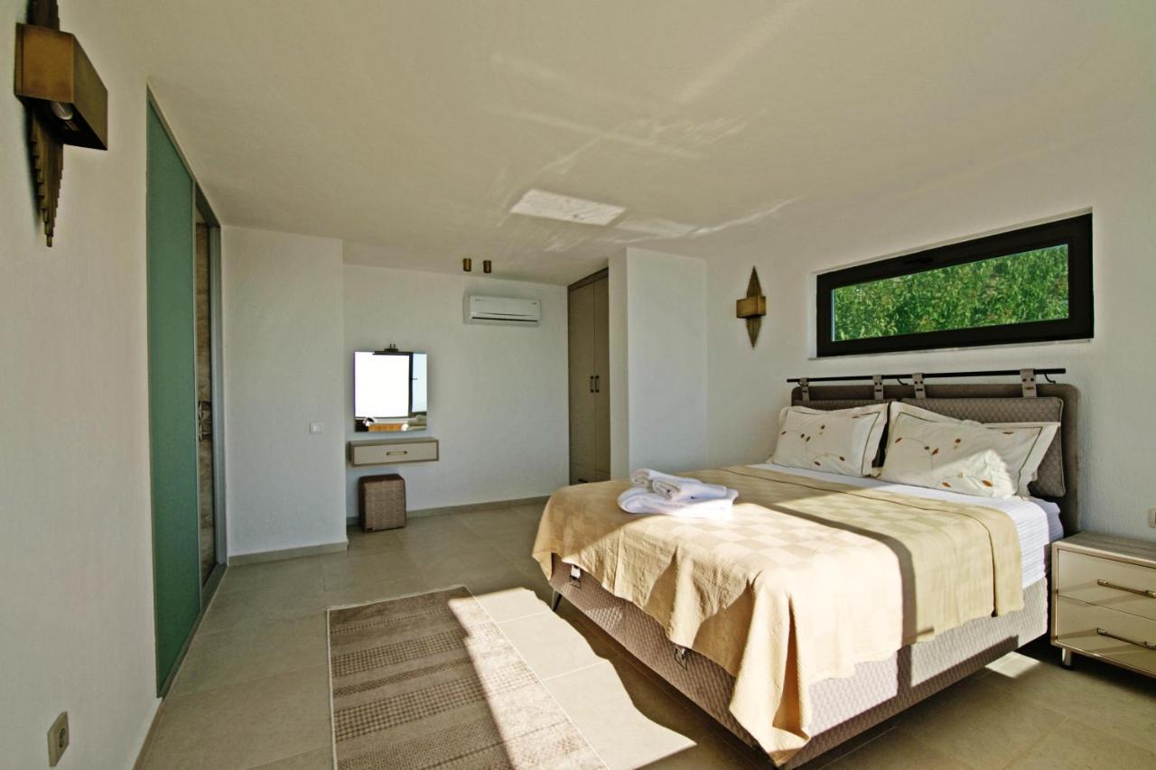 Villa With A Private Heated Pool, Jacuzzi, Overlooking Spectacular Views Of The Sea Kaş Luaran gambar