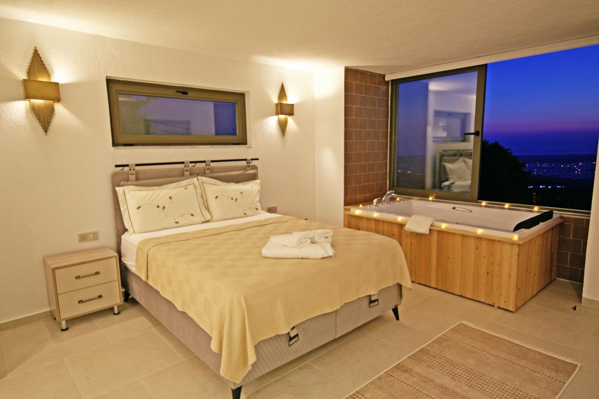 Villa With A Private Heated Pool, Jacuzzi, Overlooking Spectacular Views Of The Sea Kaş Luaran gambar